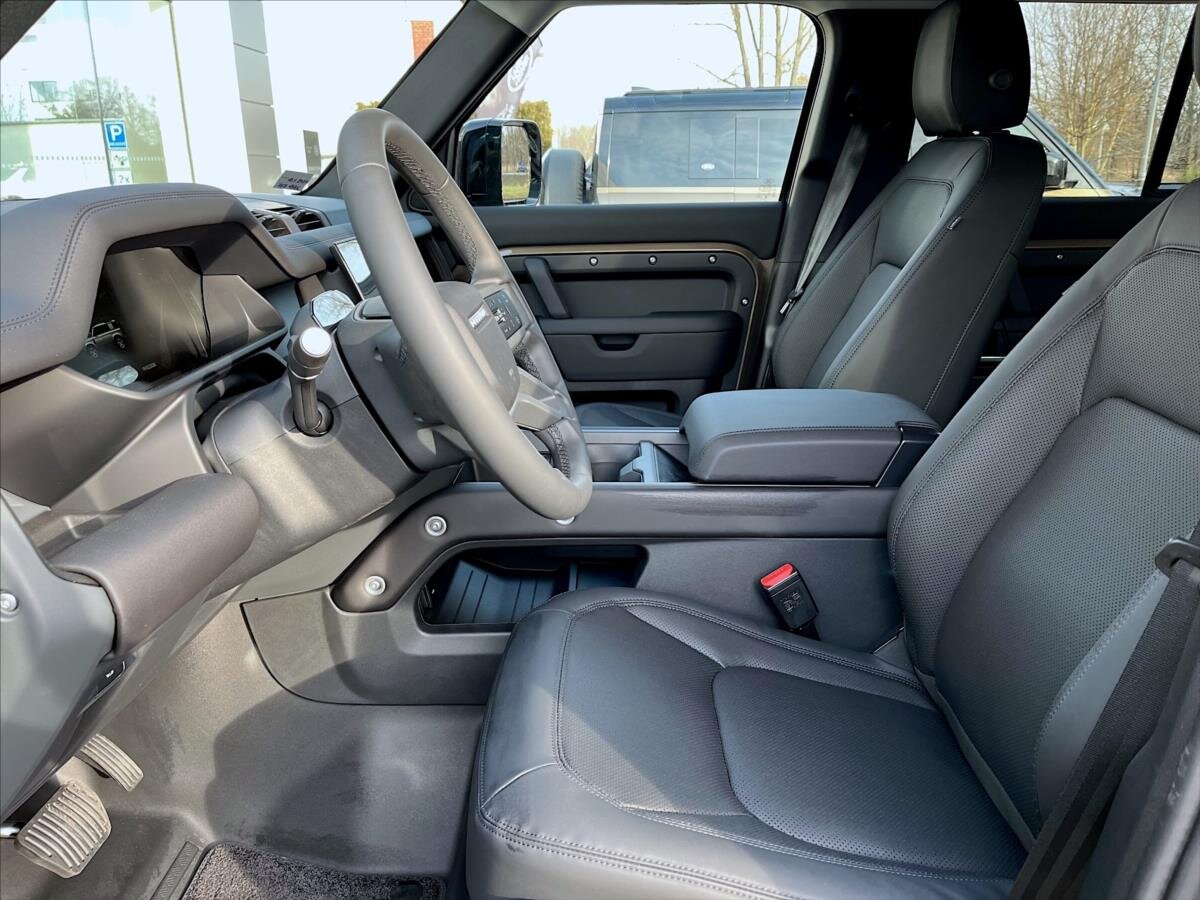 Land Rover Defender SUV / Terénní 3,0 l 183 kw