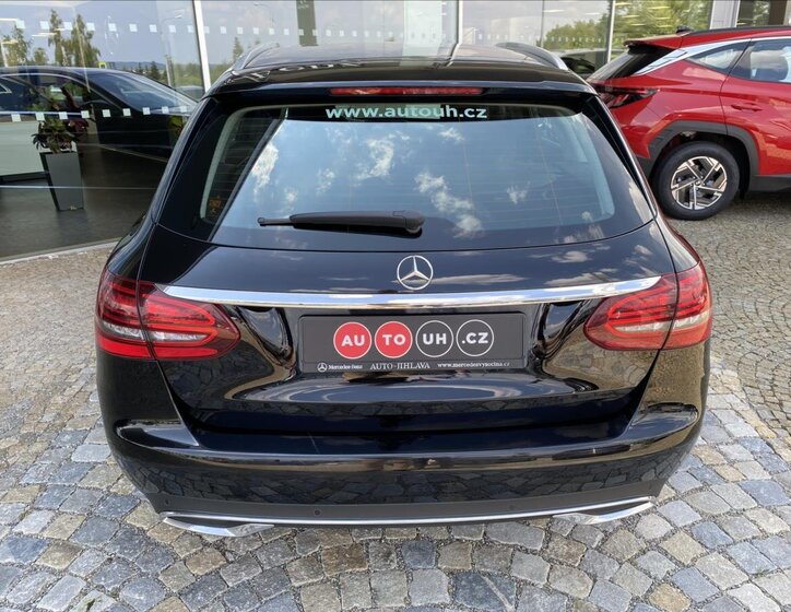 Mercedes-Benz Třídy C Kombi 1,6 l 118 kw