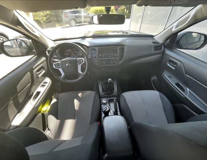 Mitsubishi L200 Pick-up 2,3 l 110 kw