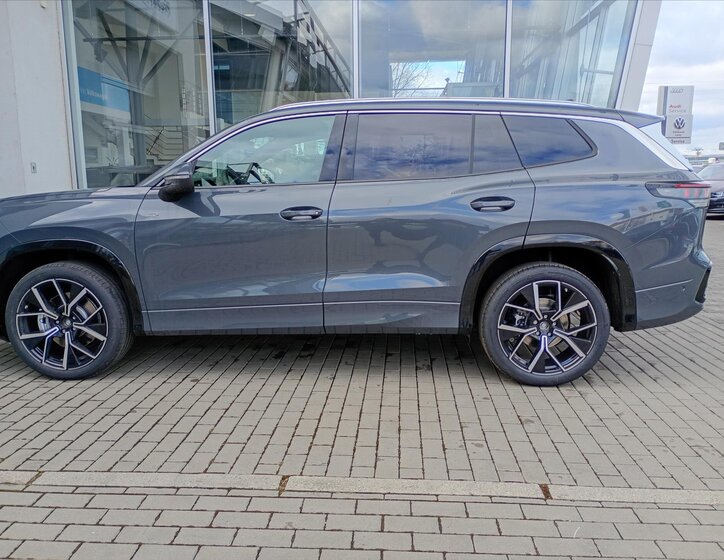 Volkswagen Tayron SUV / Terénní 2,0 l 195 kw