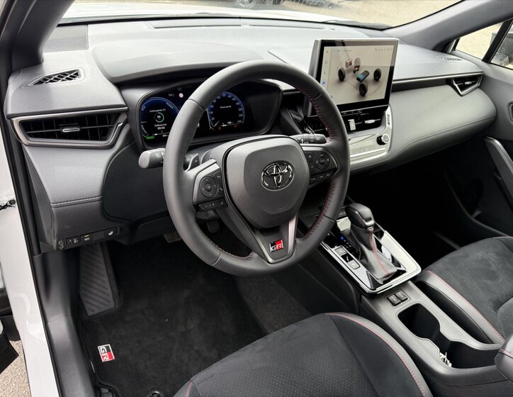 Toyota Corolla Cross SUV / Terénní 2,0 l 98 kw