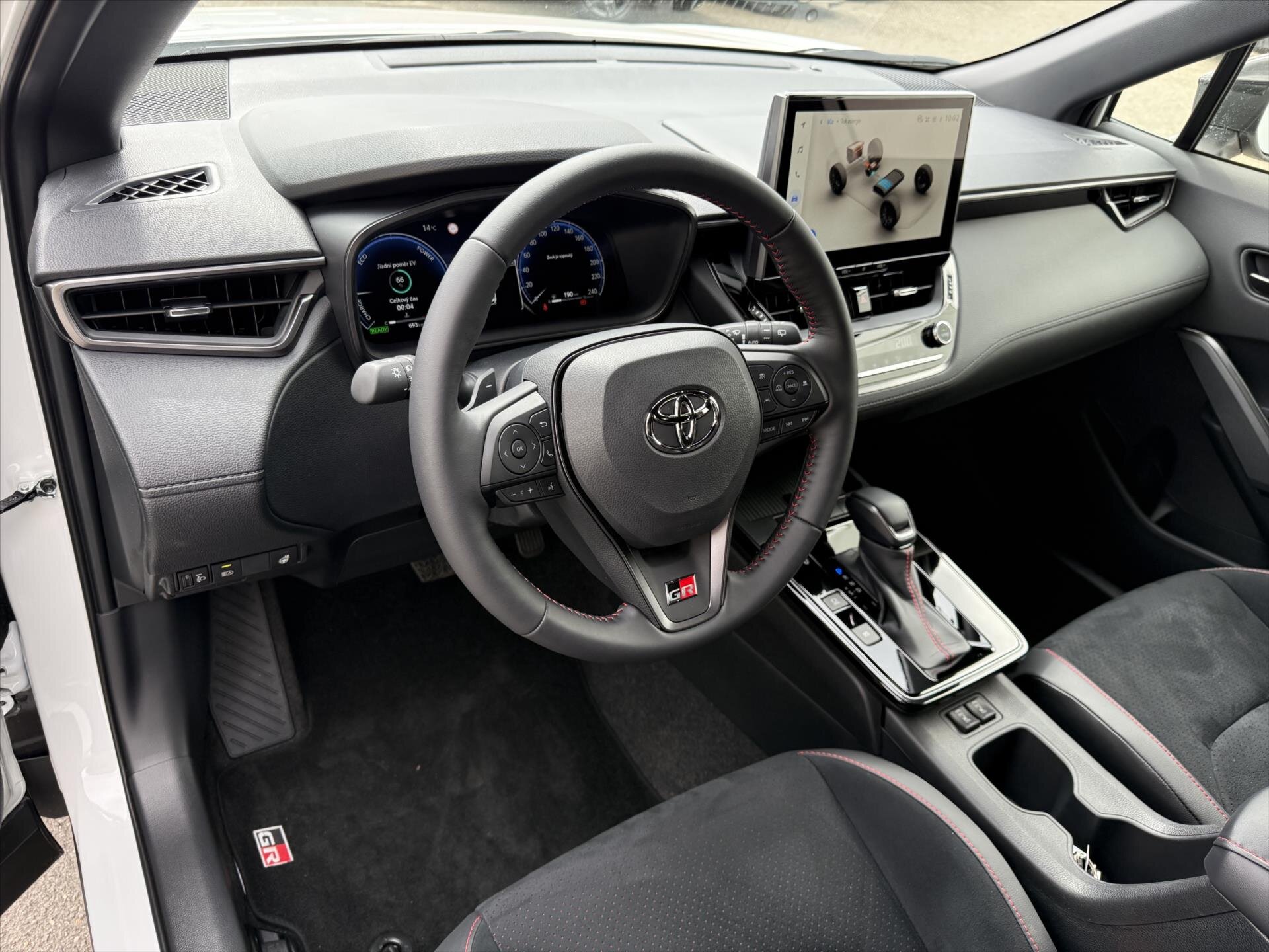 Toyota Corolla Cross SUV / Terénní 2,0 l 98 kw