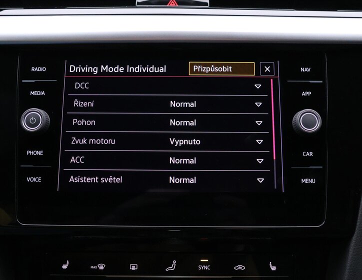 Volkswagen Arteon Kombi 2,0 l 206 kw