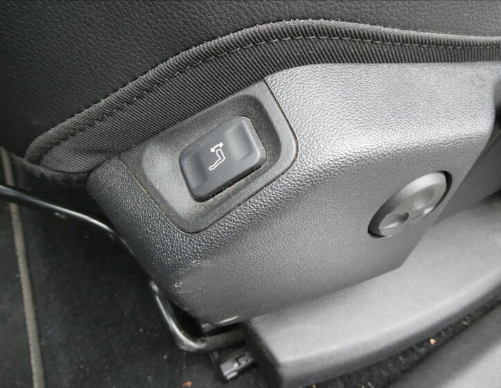 Opel Grandland X SUV / Terénní 1,2 l 96 kw