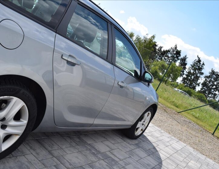 Opel Astra Kombi 1,7 l 81 kw