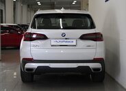 BMW X5 SUV / Terénní 3,0 l 245 kw
