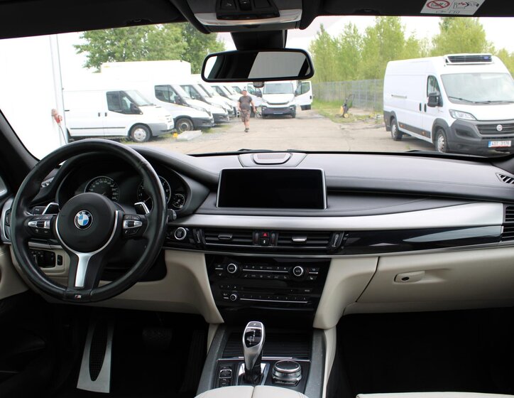 BMW X5 SUV / Terénní 3,0 l 225 kw