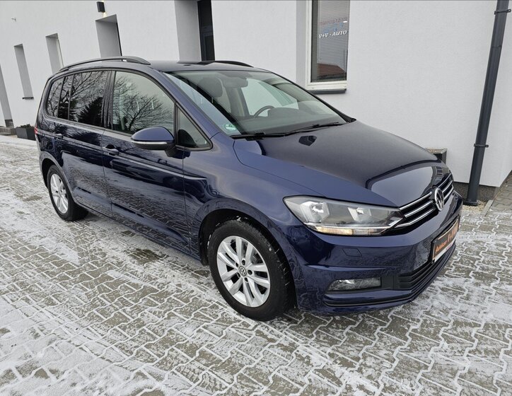 Volkswagen Touran 4