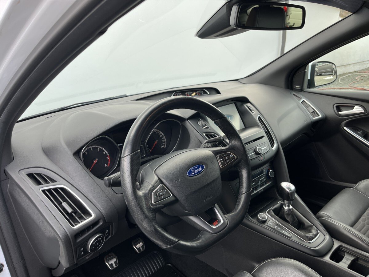 Ford Focus Hatchback 2,0 l 184 kw