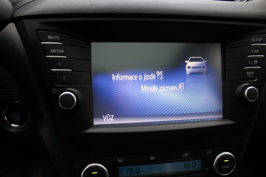 Toyota Avensis Kombi 1,6 l 82 kw