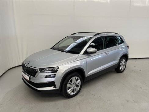 Škoda Karoq SUV 1,5 l 110 kw