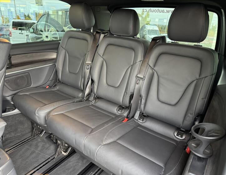 Mercedes-Benz Třídy V 29