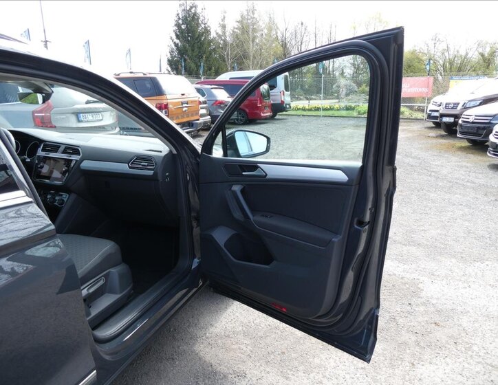 Volkswagen Tiguan SUV / Terénní 2,0 l 110 kw