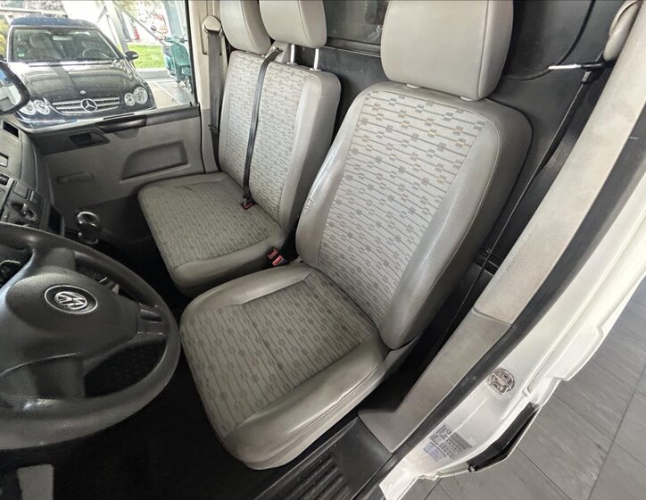 Volkswagen Transporter 13