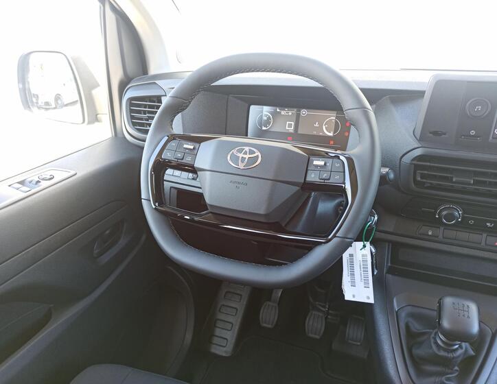 Toyota ProAce Verso 19