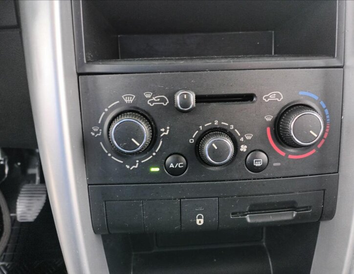 Peugeot 207 Kombi 1,4 l 54 kw