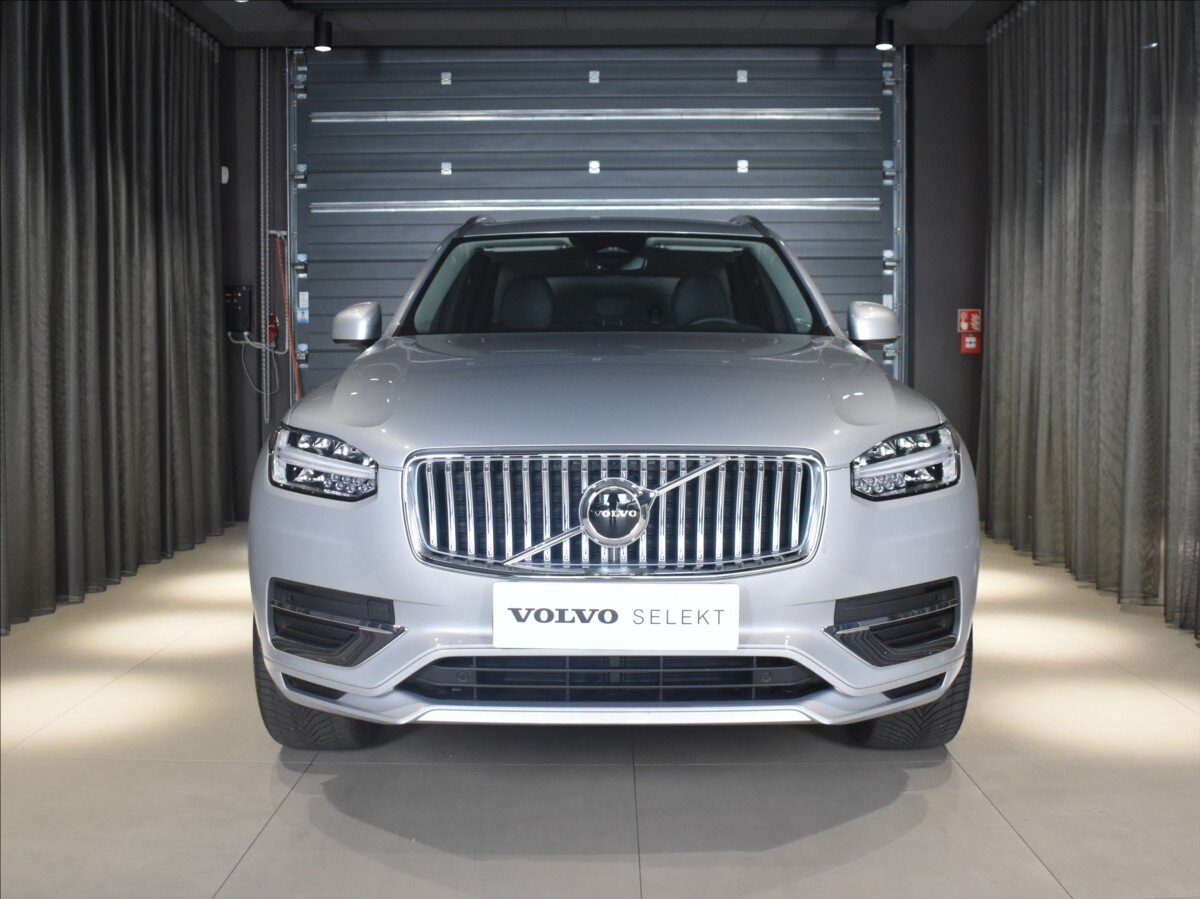 Volvo XC90 SUV / Terénní 2,0 l 173 kw