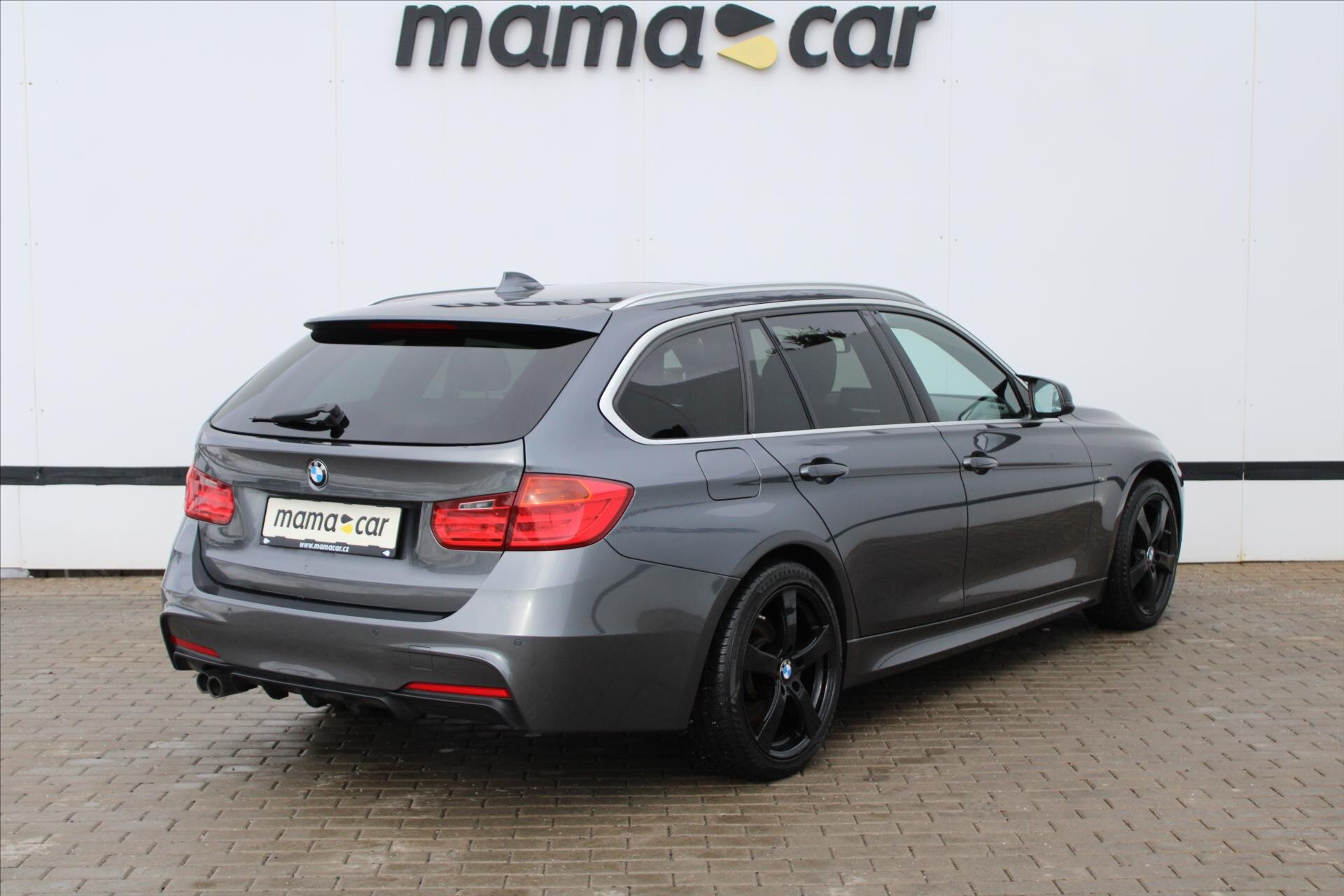 BMW Řada 3 Kombi 3,0 l 190 kw