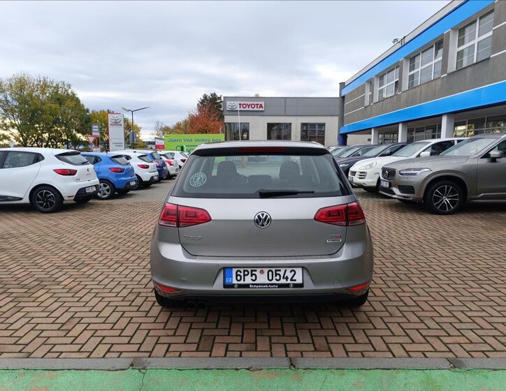 Volkswagen Golf Hatchback 1,4 l 110 kw