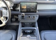 Land Rover Defender SUV / Terénní 3,0 l 221 kw