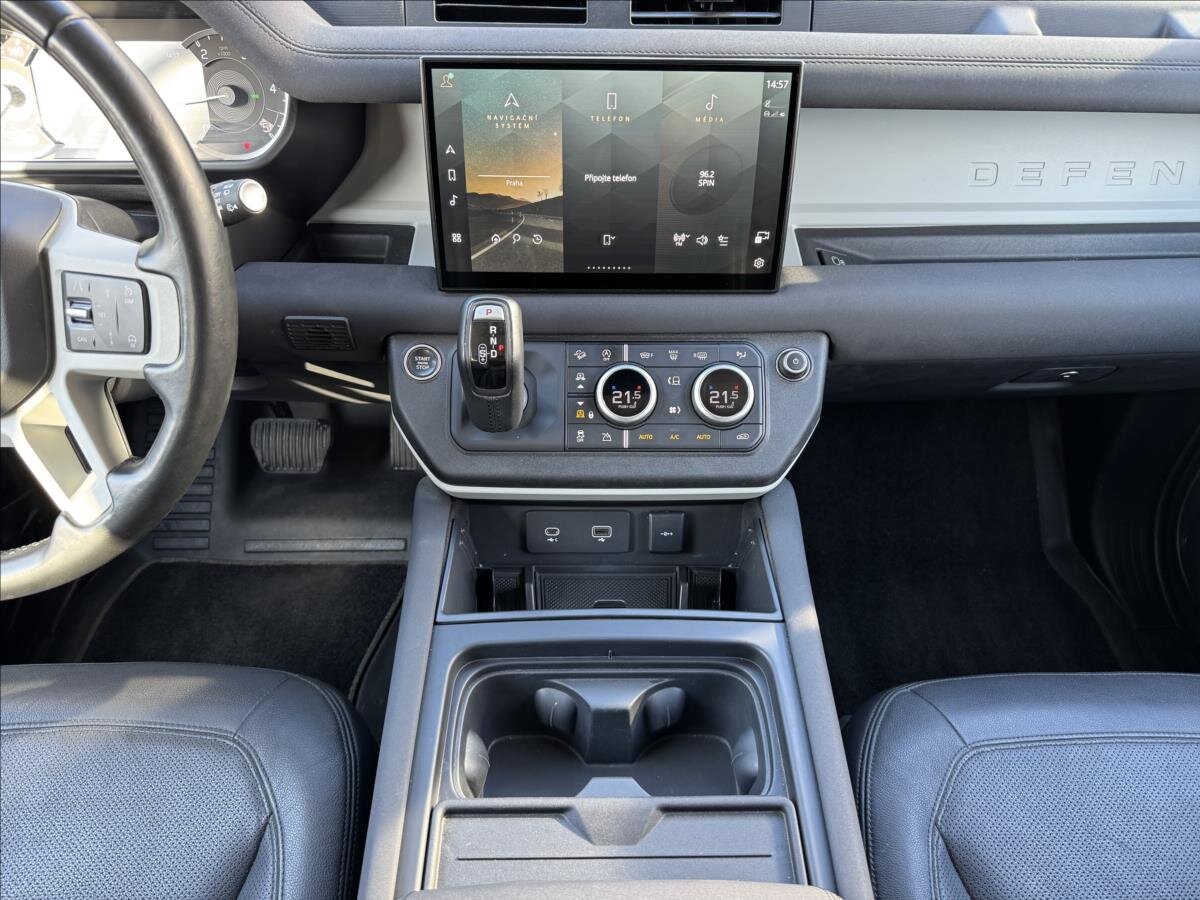 Land Rover Defender SUV / Terénní 3,0 l 221 kw