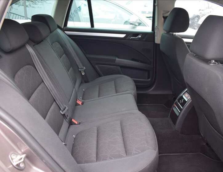 Škoda Superb Kombi 1,8 l 118 kw