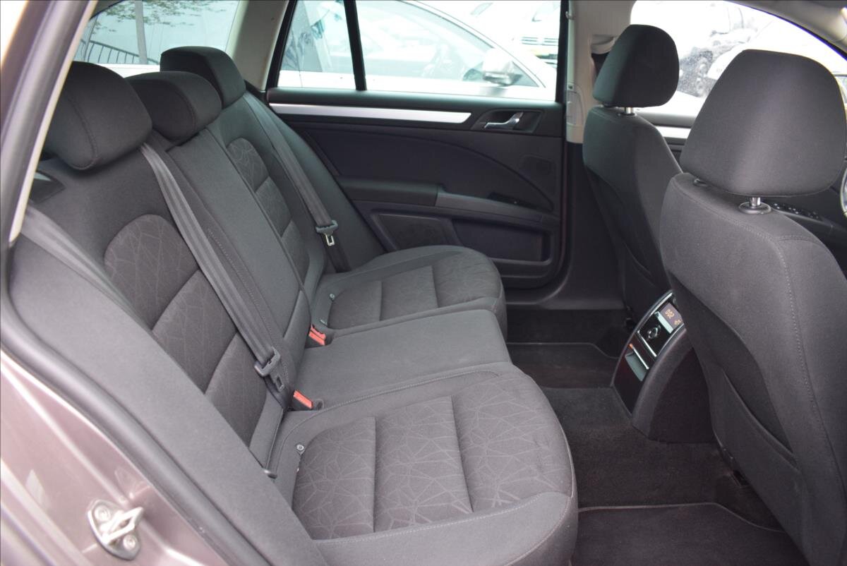 Škoda Superb Kombi 1,8 l 118 kw