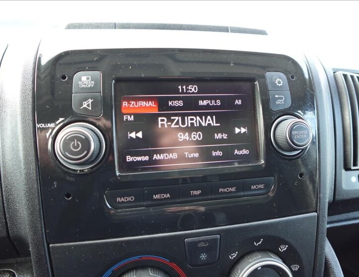 Opel Movano Valník 2,2 l 121 kw