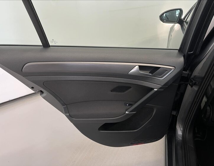 Volkswagen Golf Hatchback 1,5 l 96 kw