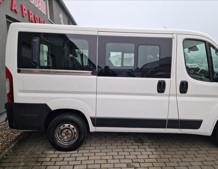 Peugeot Boxer VAN-Minibus 2,2 l 103 kw