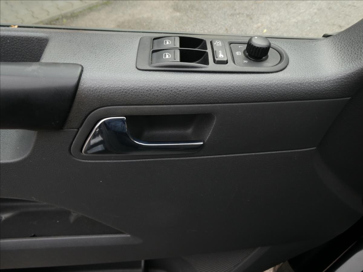 Volkswagen Caravelle Ostatní 2,5 l 96 kw