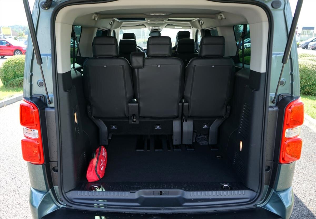 Citroën SpaceTourer MPV 2,2 l 133 kw