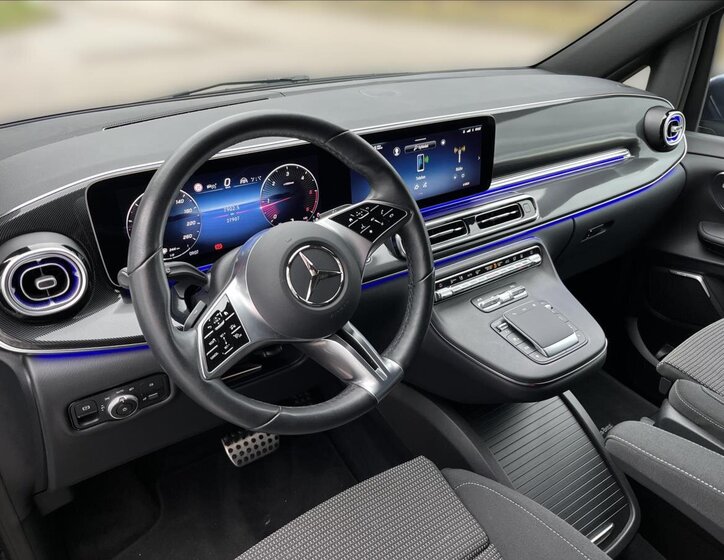 Mercedes-Benz Třídy V 9