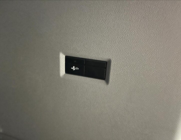 Volkswagen Caravelle 28