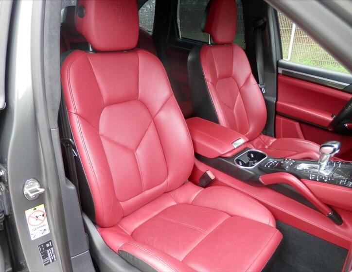 Porsche Cayenne 15