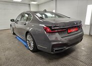 BMW Řada 7 Sedan / Limuzína 3,0 l 195 kw