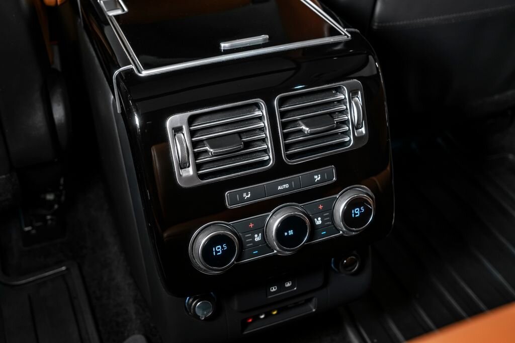 Land Rover Range Rover SUV 4,4 l 250 kw