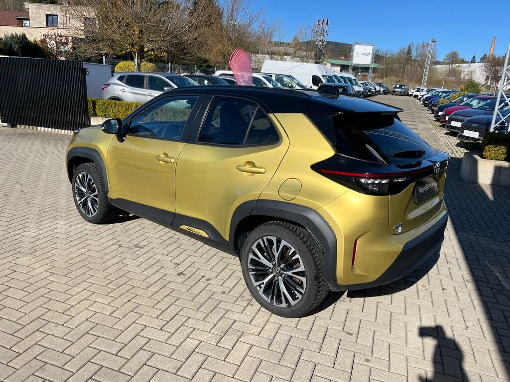 Toyota Yaris Cross SUV / Terénní 1,5 l 68 kw