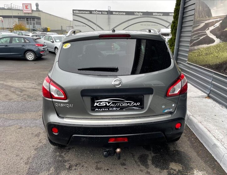 Nissan Qashqai SUV / Terénní 1,5 l 81 kw