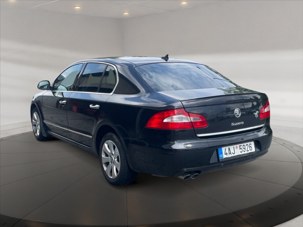 Škoda Superb Liftback 2,0 l 103 kw