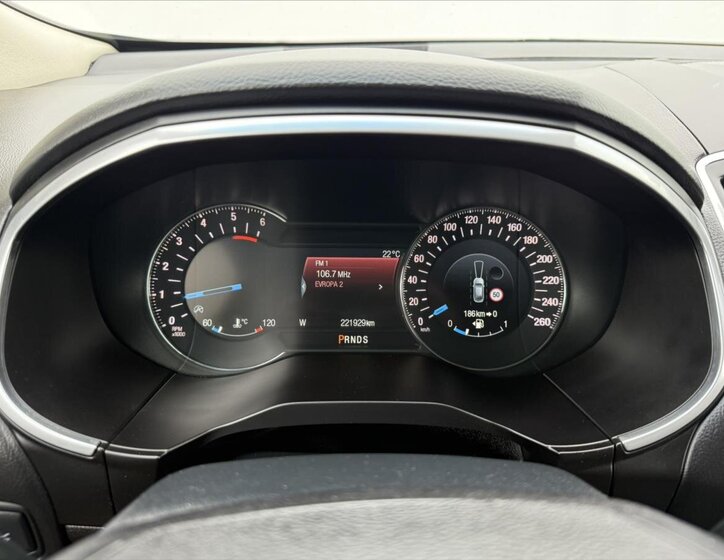 Ford Edge SUV 2,0 l 154 kw