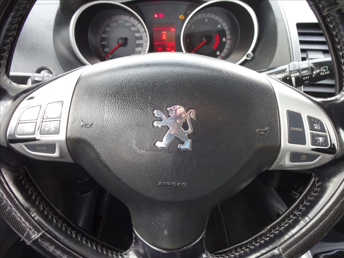 Peugeot 4007 Kombi 2,2 l 115 kw