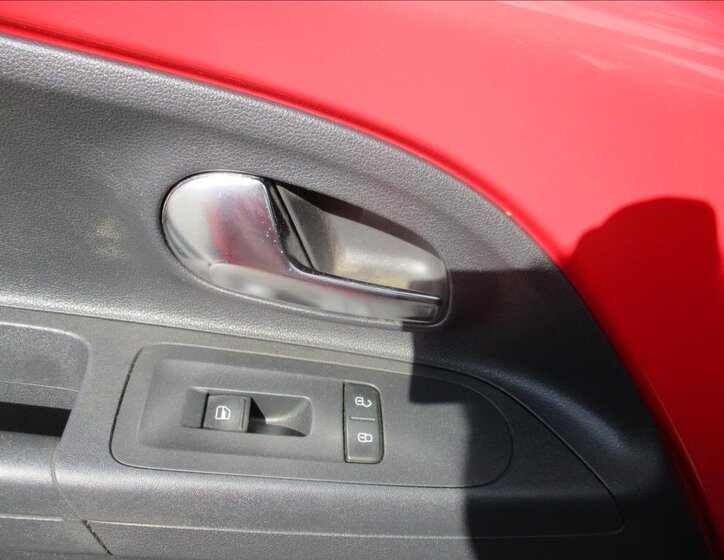 Volkswagen up! Hatchback 999,0 44 kw