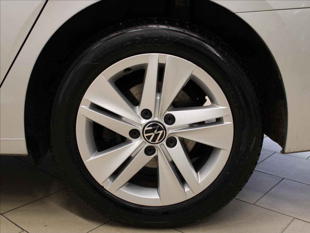 Volkswagen Golf Kombi 1,5 l 110 kw