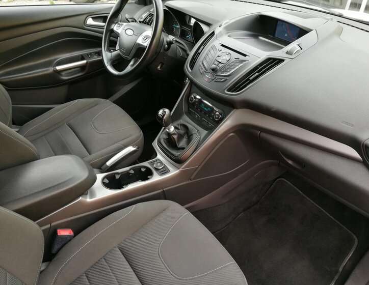 Ford Kuga SUV 2,0 l 103 kw