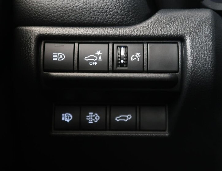 Toyota Land Cruiser SUV / Terénní 2,8 l 151 kw