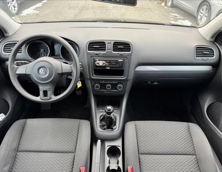 Volkswagen Golf Hatchback 1,6 l 77 kw