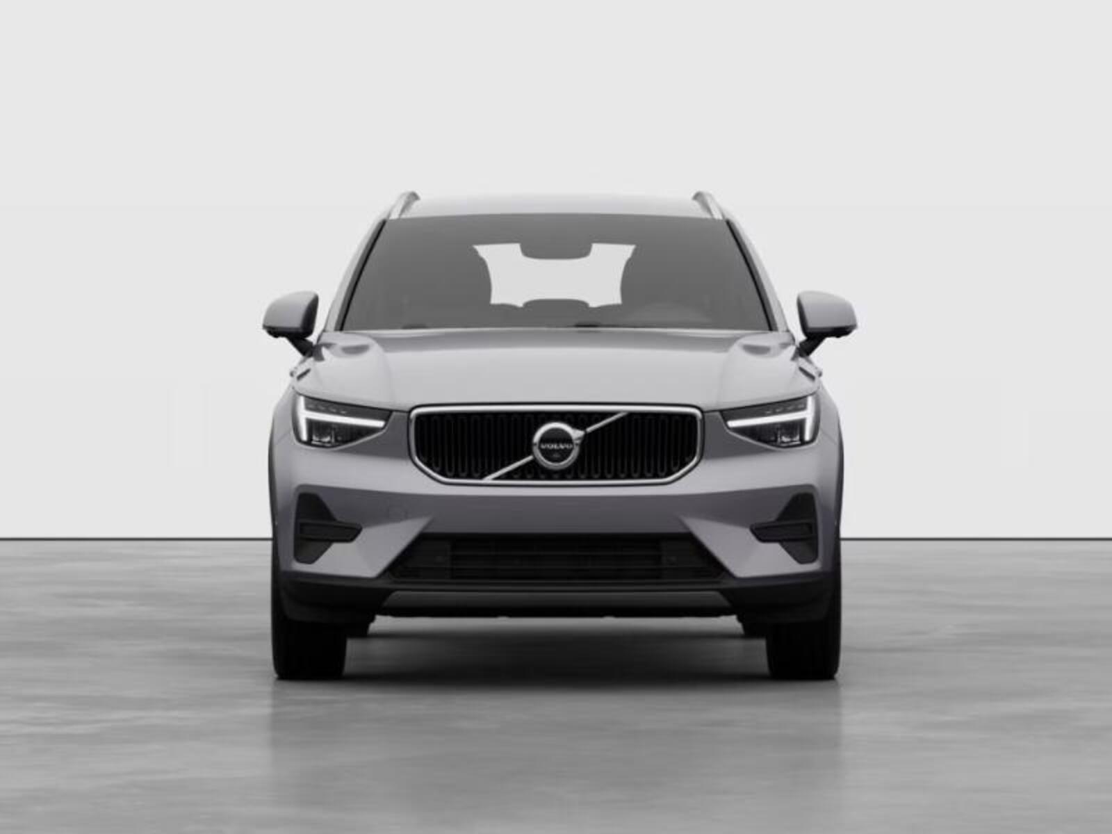 Volvo XC40 8