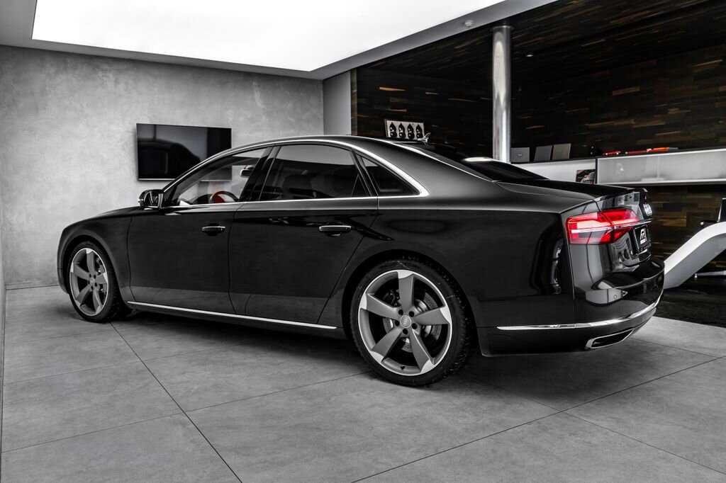 Audi A8 Sedan 4,1 l 283 kw