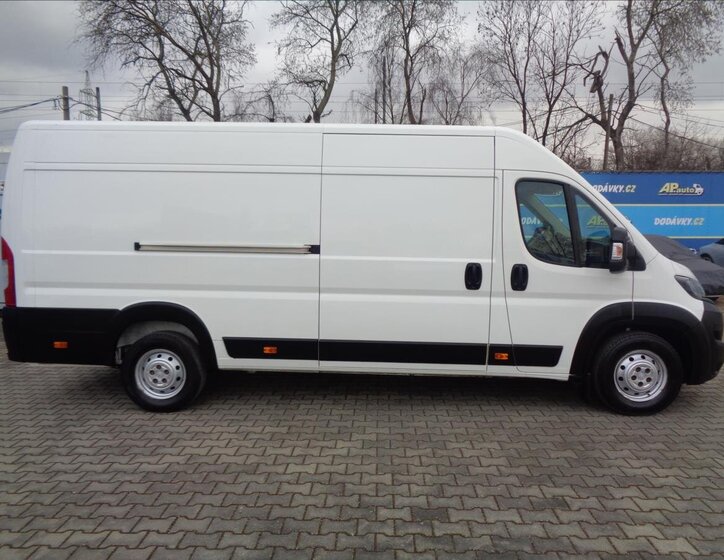 Peugeot Boxer Ostatní 2,2 l 121 kw